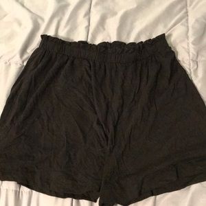 H&M flowy shorts